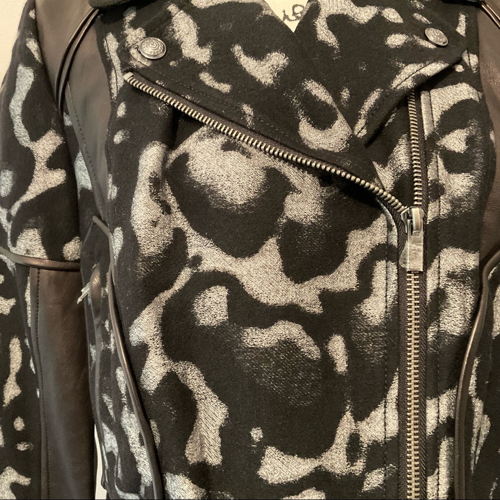 $798 NWT Diane Von Furstenberg, Moto Vintage, Leather/Wool Animal Print Jacket - Picture 5 of 13